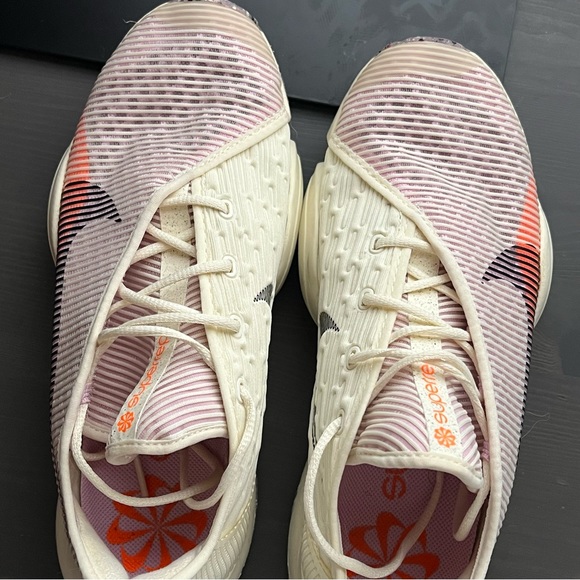 Like new Nike AirZoom SuperRep - Picture 6 of 8